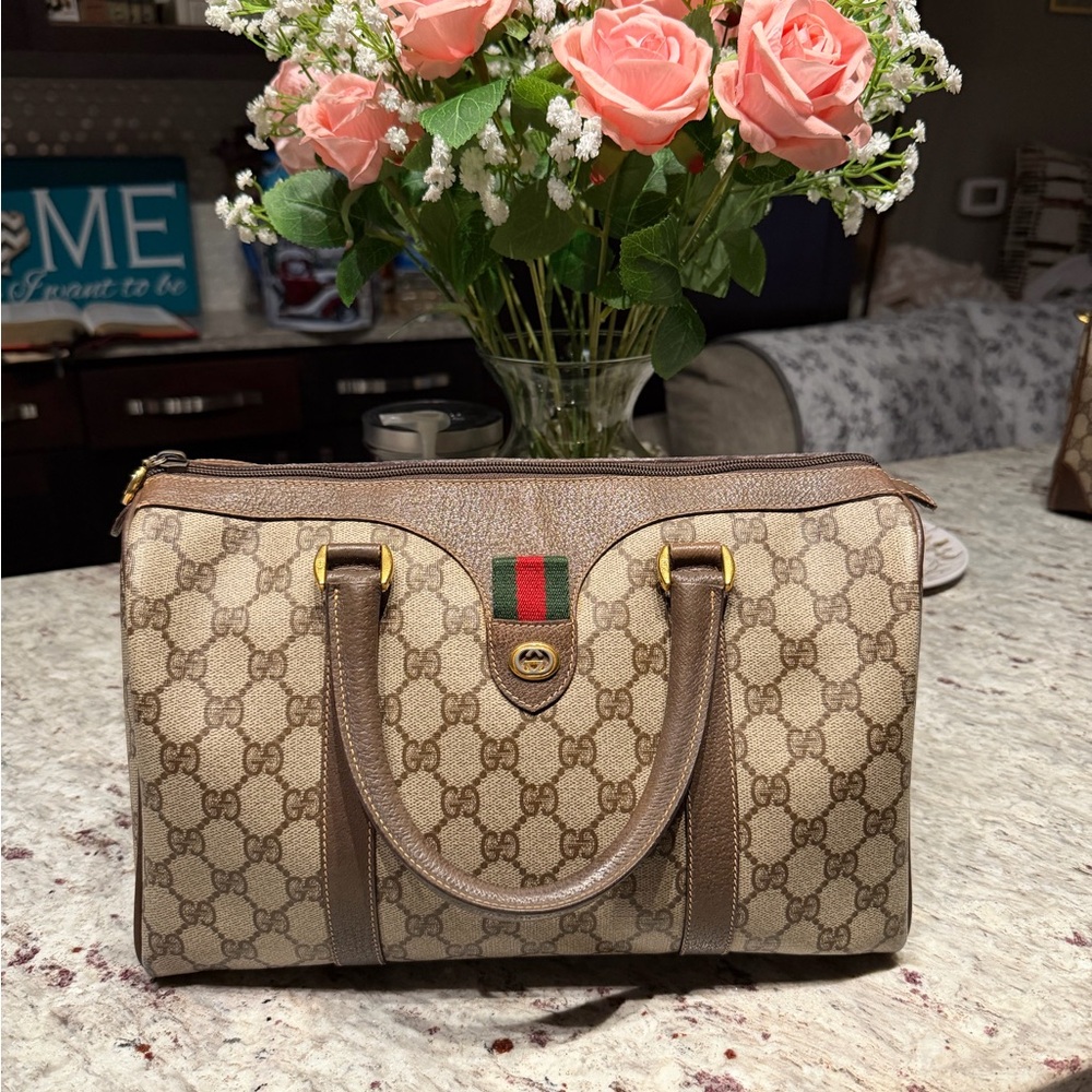 GUCCI
SUPREME BOSTON BAG